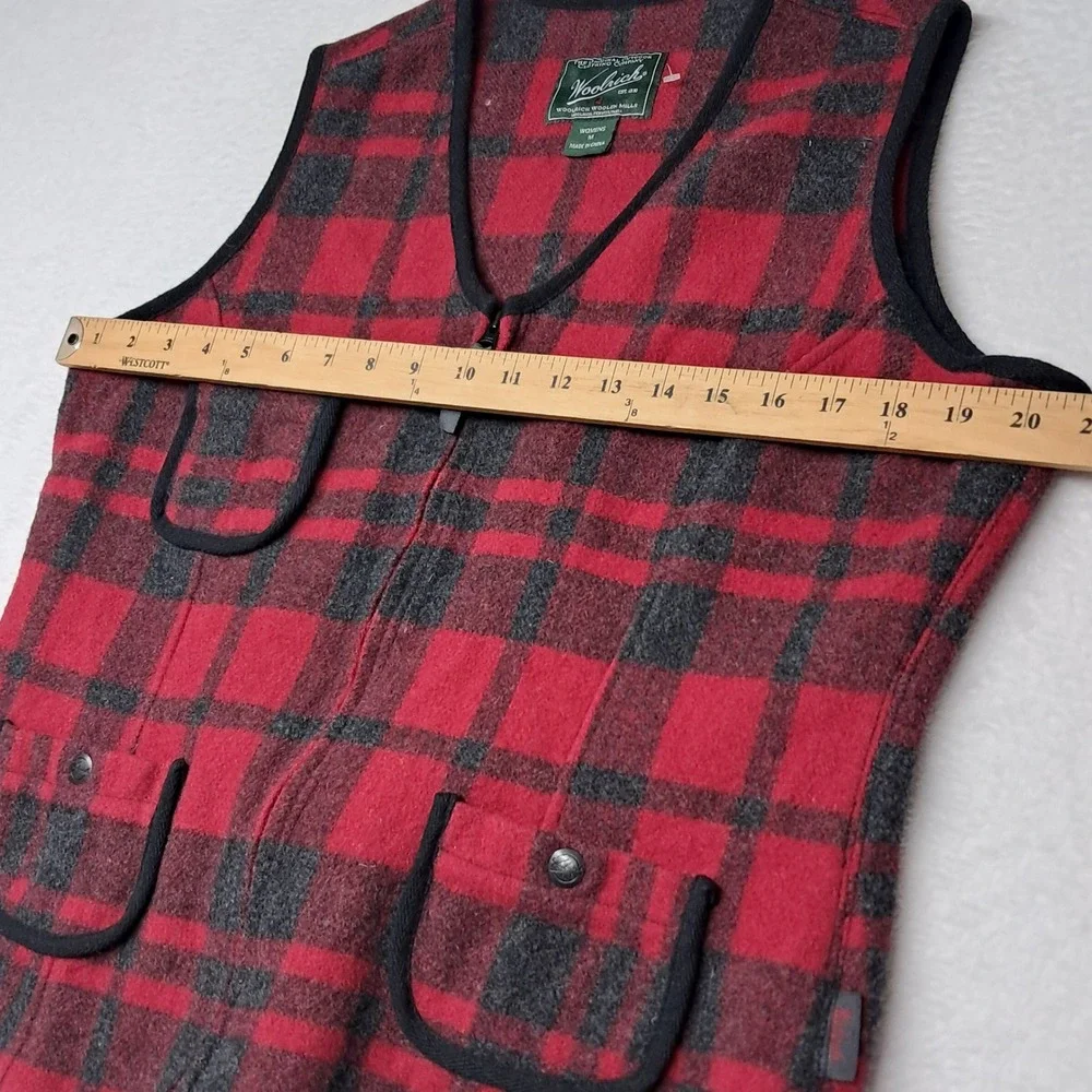 Vintage Woolrich Vest Women's Medium Red Black‎ Wool Buffalo Plaid Zip Up Cabin